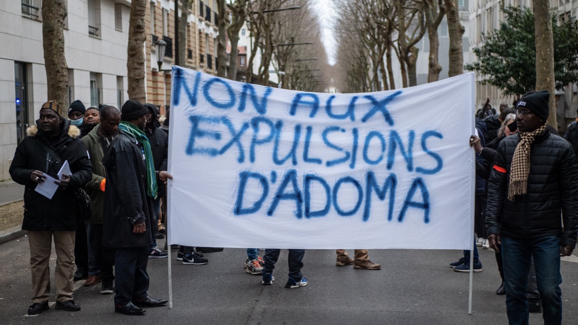 Le cortège rejoint la mairie de Boulogne-Billancourt / ©OlorinMaquindus